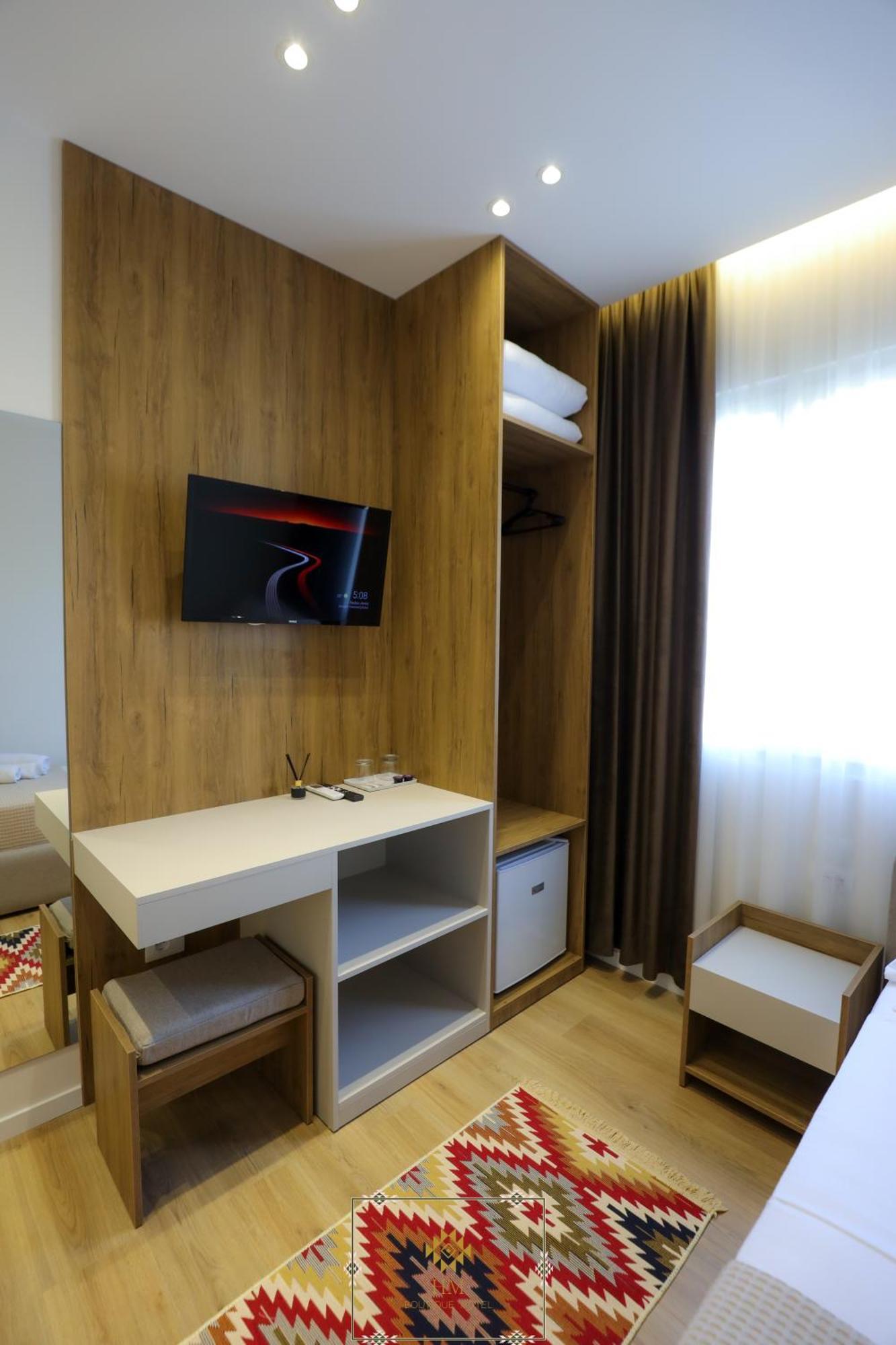 Hm Boutique Hotel Krujë Esterno foto